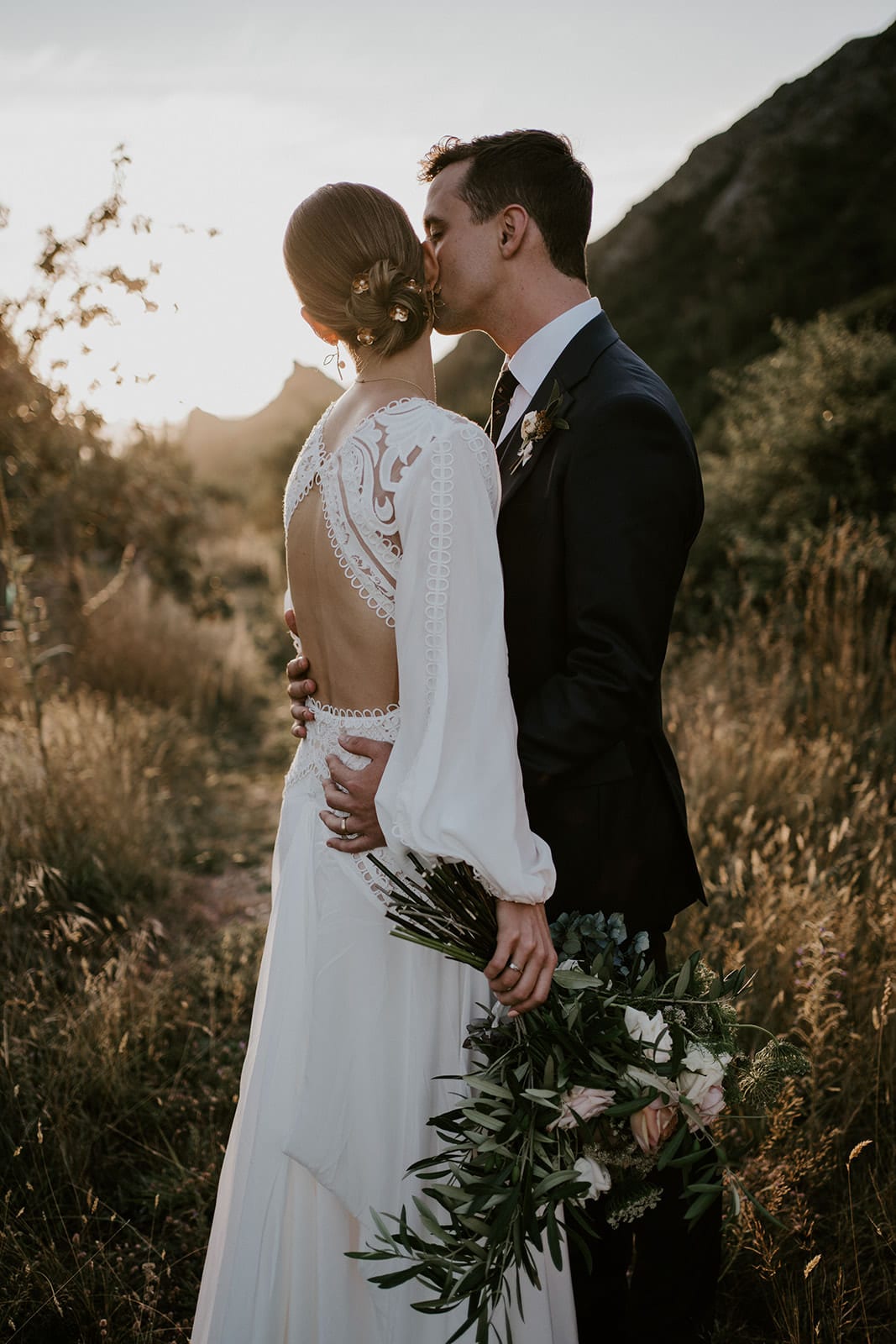 Mia & James \ Floral Fantasies captured by Carla Mitchell | Real ...